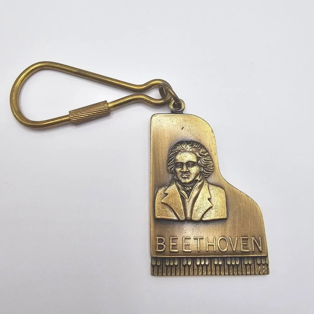 Vtg A.I.M. PGH Beethoven Piano‎ Keychain Brass USA Made 1986 Music Lover Gift